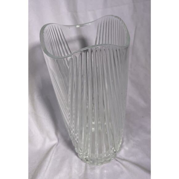 Arc International Cristal d'Arques ~ Genuine Lead Crystal 11 3/4” Vase - Picture 2 of 5